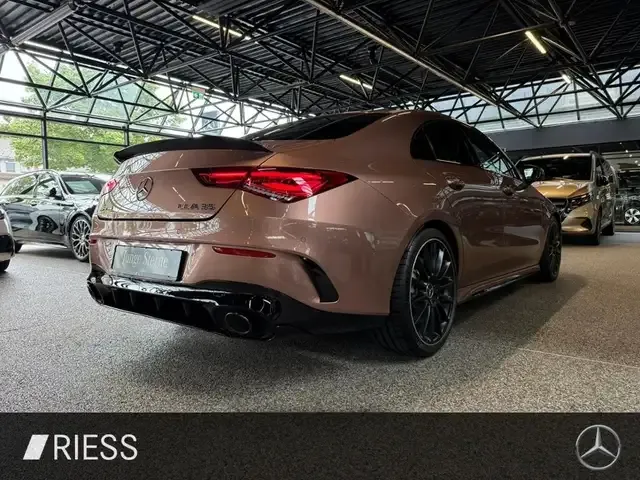 Mercedes-Benz CLA 35 AMG