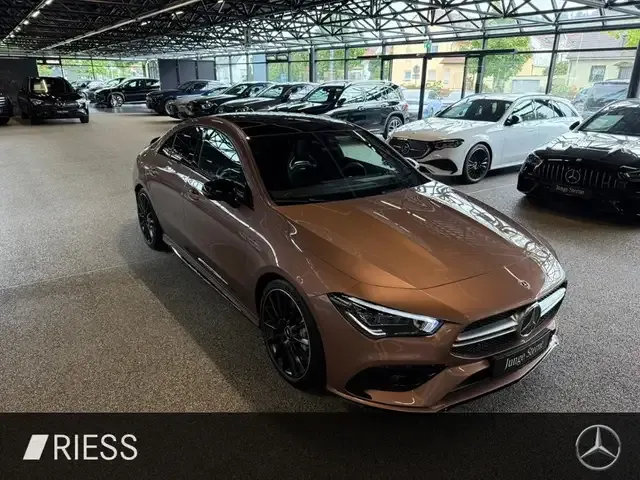 Mercedes-Benz CLA 35 AMG