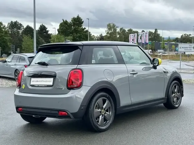 MINI Cooper SE