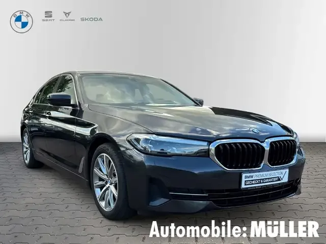 BMW 520