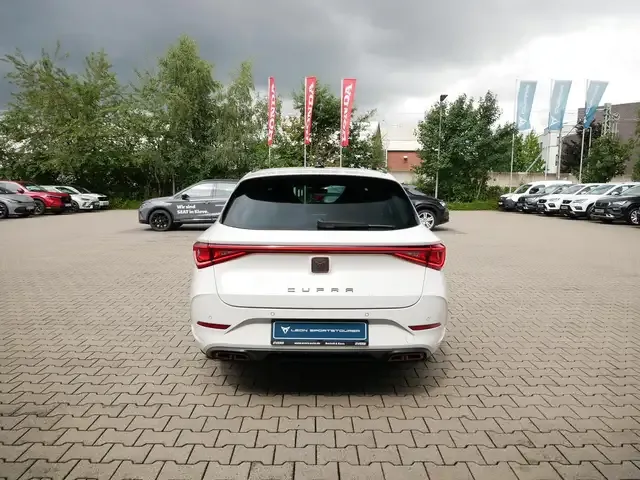CUPRA Leon