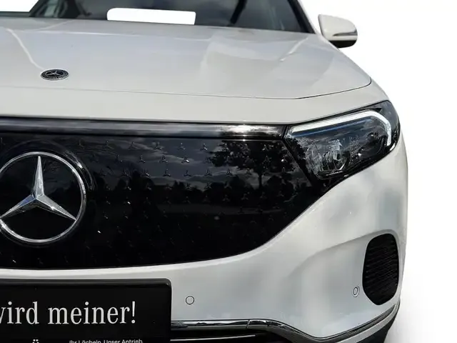 Mercedes-Benz EQA 300