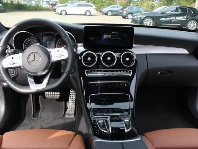 Mercedes-Benz C 180