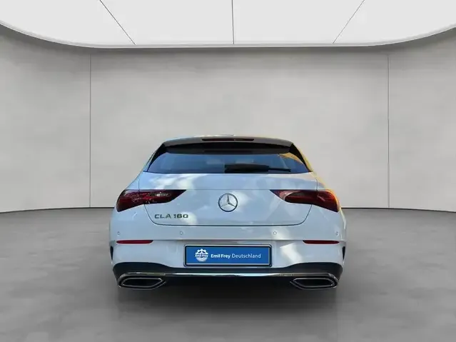 Mercedes-Benz CLA 180