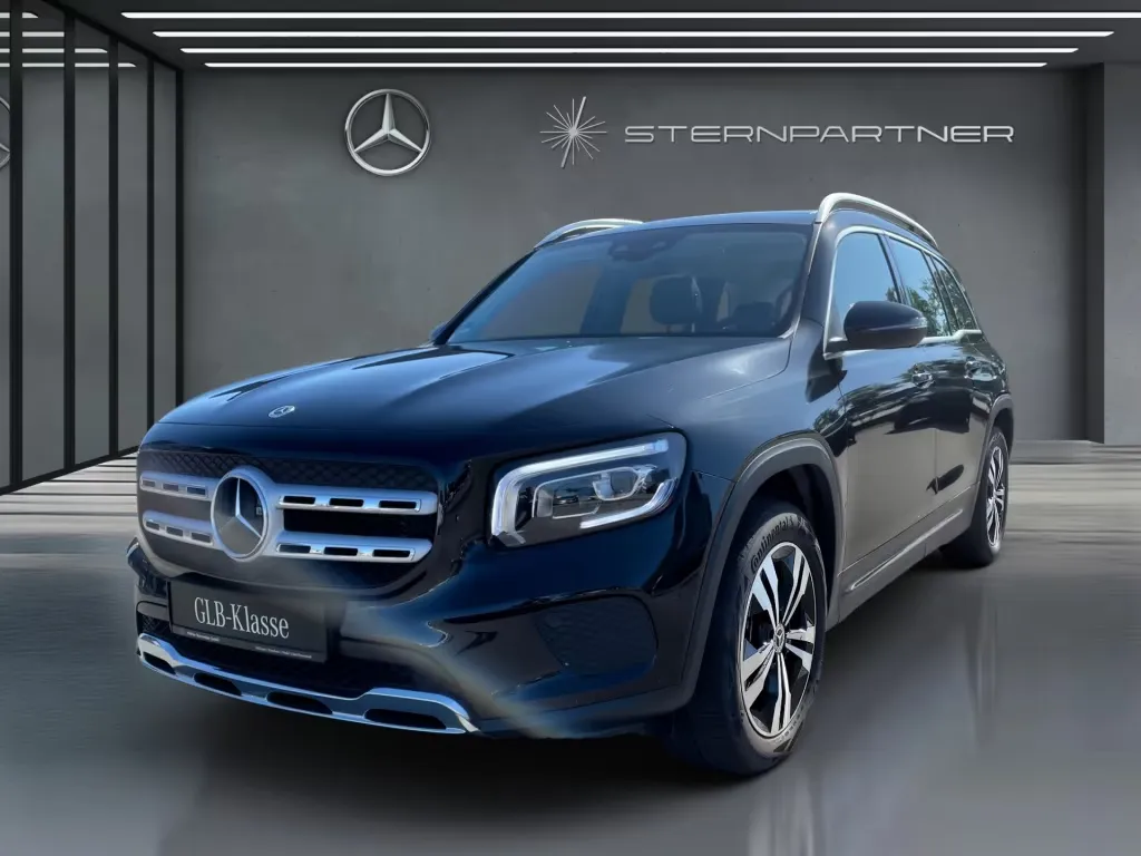 Mercedes-Benz GLB 220