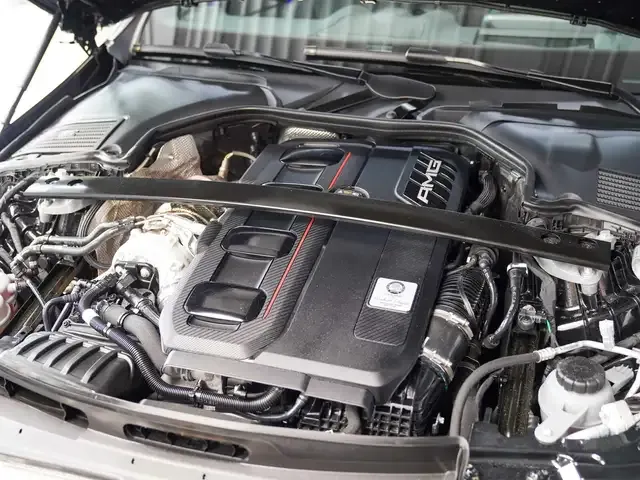 Mercedes-Benz C 63 AMG