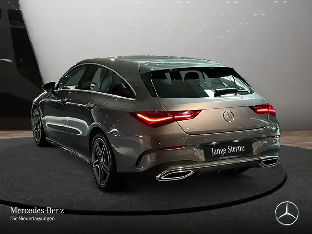 Mercedes-Benz CLA 220