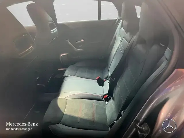 Mercedes-Benz CLA 220