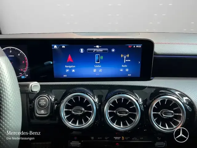 Mercedes-Benz CLA 220