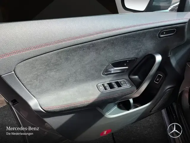 Mercedes-Benz CLA 220