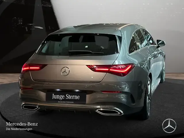 Mercedes-Benz CLA 220