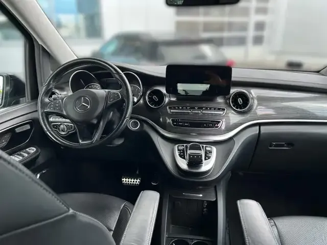 Mercedes-Benz V 250