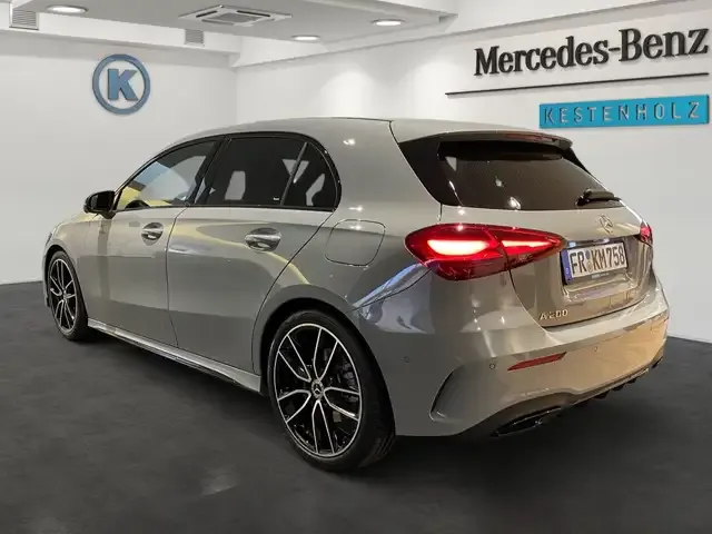 Mercedes-Benz A 200