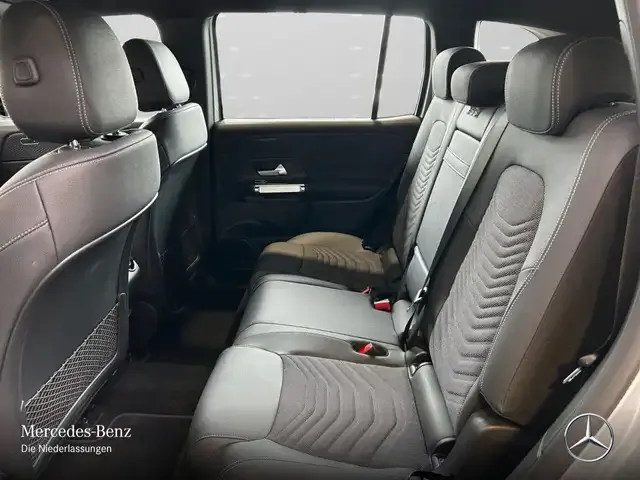 Mercedes-Benz EQB 300