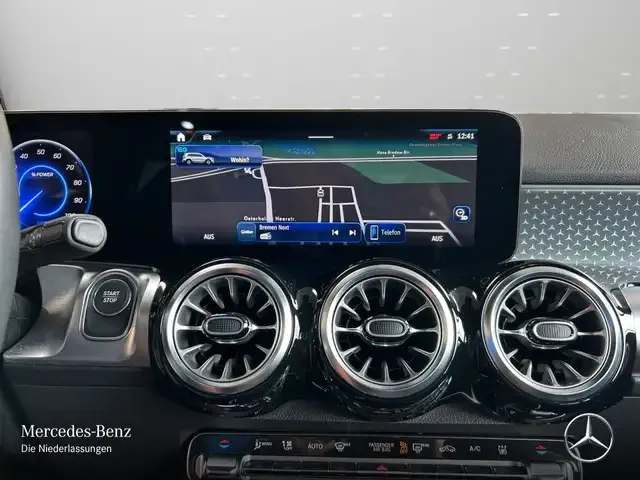 Mercedes-Benz EQB 300