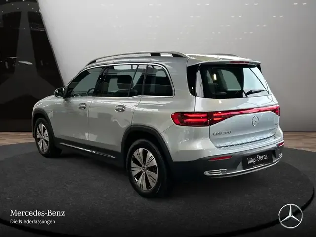 Mercedes-Benz EQB 300