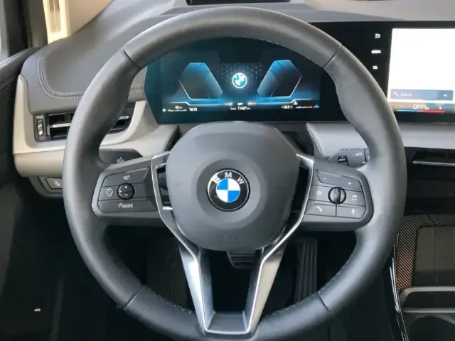 BMW 216