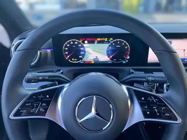 Mercedes-Benz A 200