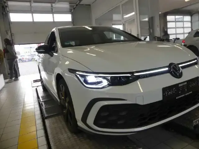 Volkswagen Golf GTE