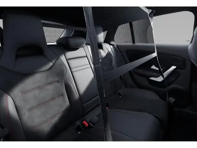Mercedes-Benz CLA 220