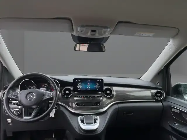 Mercedes-Benz EQV 300