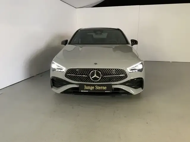 Mercedes-Benz CLA 180