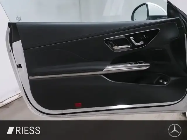 Mercedes-Benz CLE 300