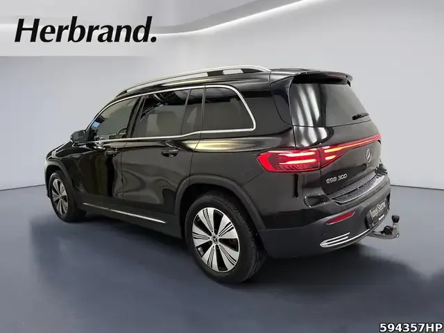 Mercedes-Benz EQB 300