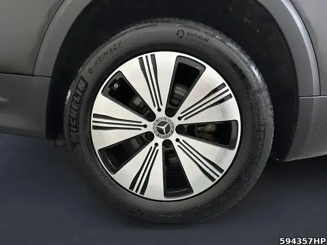 Mercedes-Benz EQB 300