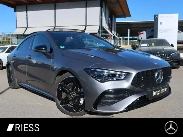 Mercedes-Benz CLA 35 AMG