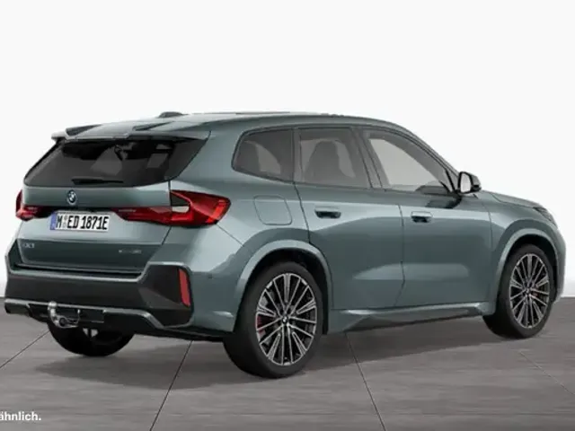BMW iX1