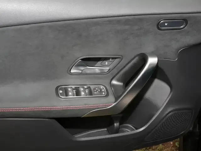 Mercedes-Benz A 35 AMG