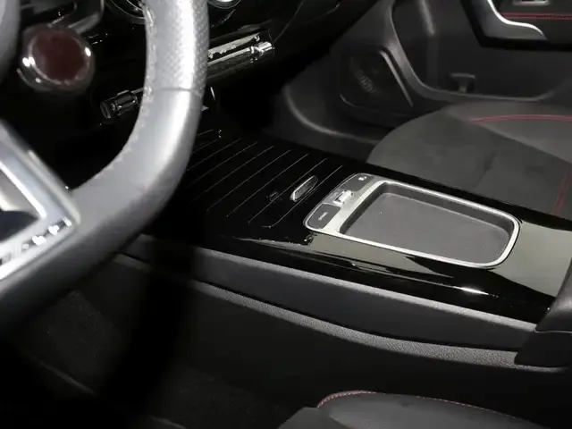 Mercedes-Benz A 35 AMG