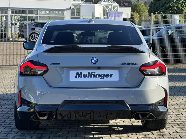 BMW 240