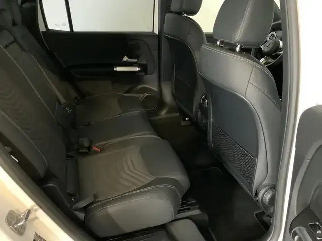 Mercedes-Benz EQB 300