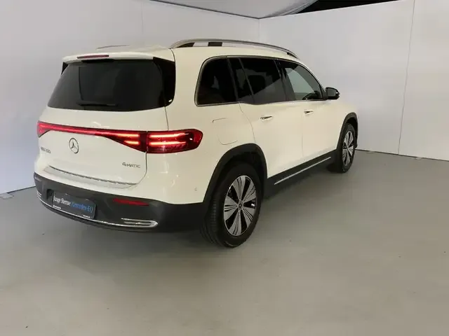 Mercedes-Benz EQB 300