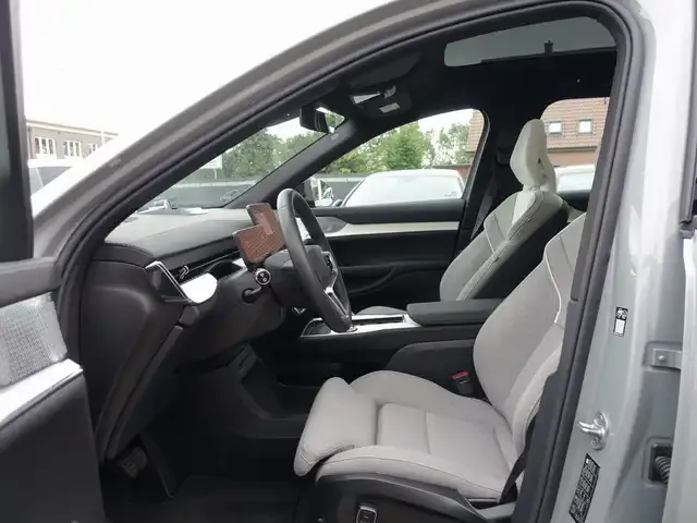 Volvo EX90