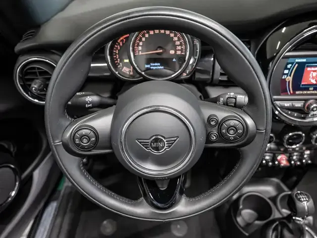 MINI Cooper Cabrio