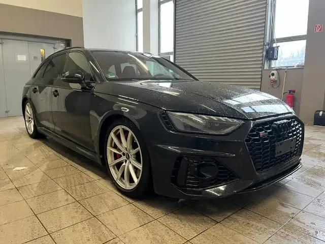 Audi RS4