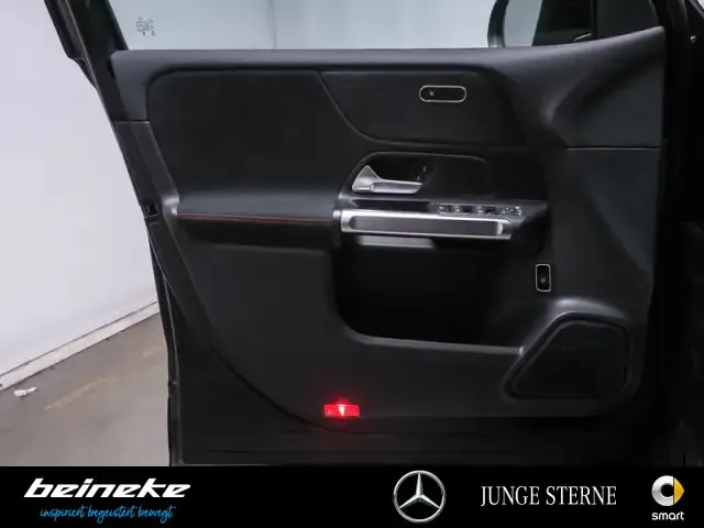 Mercedes-Benz EQB 300