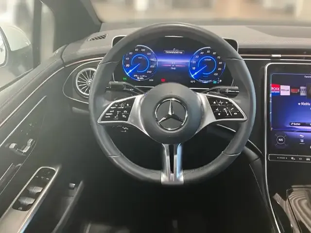 Mercedes-Benz EQE 350