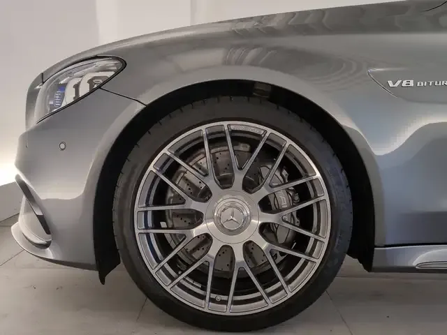 Mercedes-Benz C 63 AMG