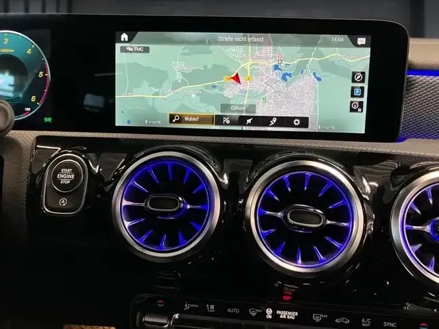 Mercedes-Benz CLA 220