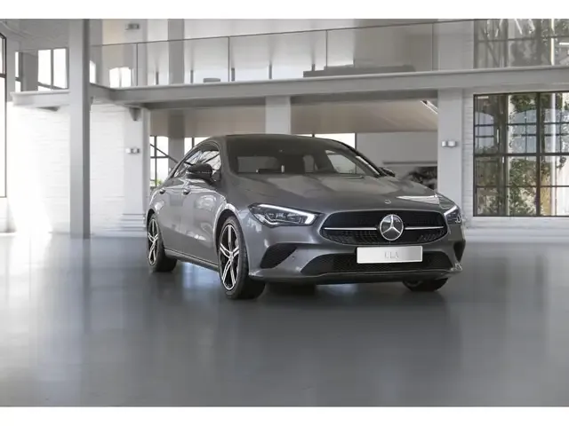 Mercedes-Benz CLA 220