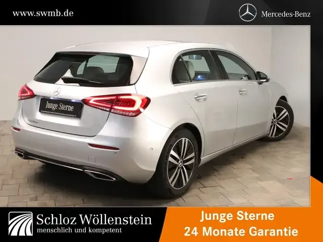 Mercedes-Benz A 220