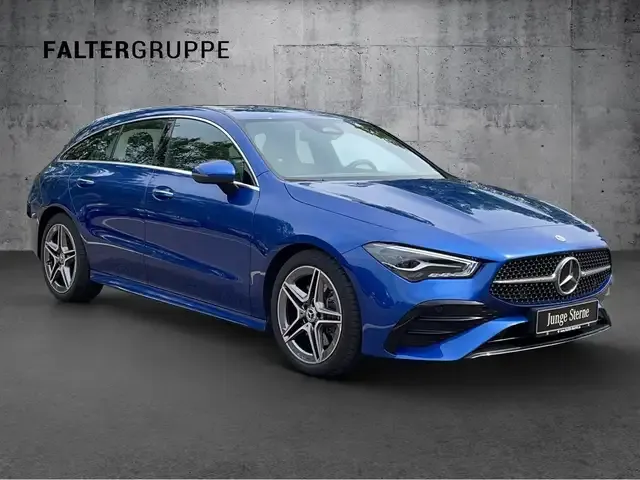 Mercedes-Benz CLA 220
