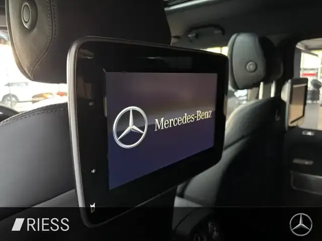 Mercedes-Benz G 500
