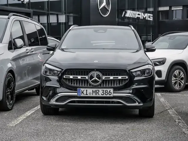 Mercedes-Benz GLA 200