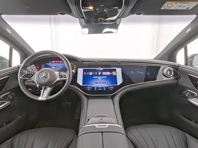 Mercedes-Benz EQE 300