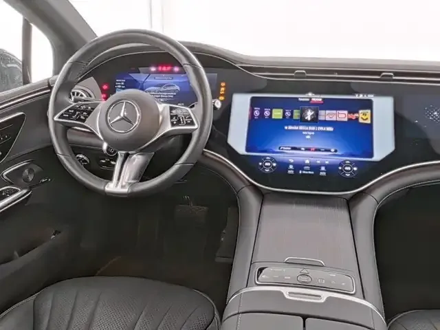 Mercedes-Benz EQE 300